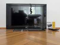 Telewizor 32” z dekoderem Wiwa H256 PRO i wieszakiem