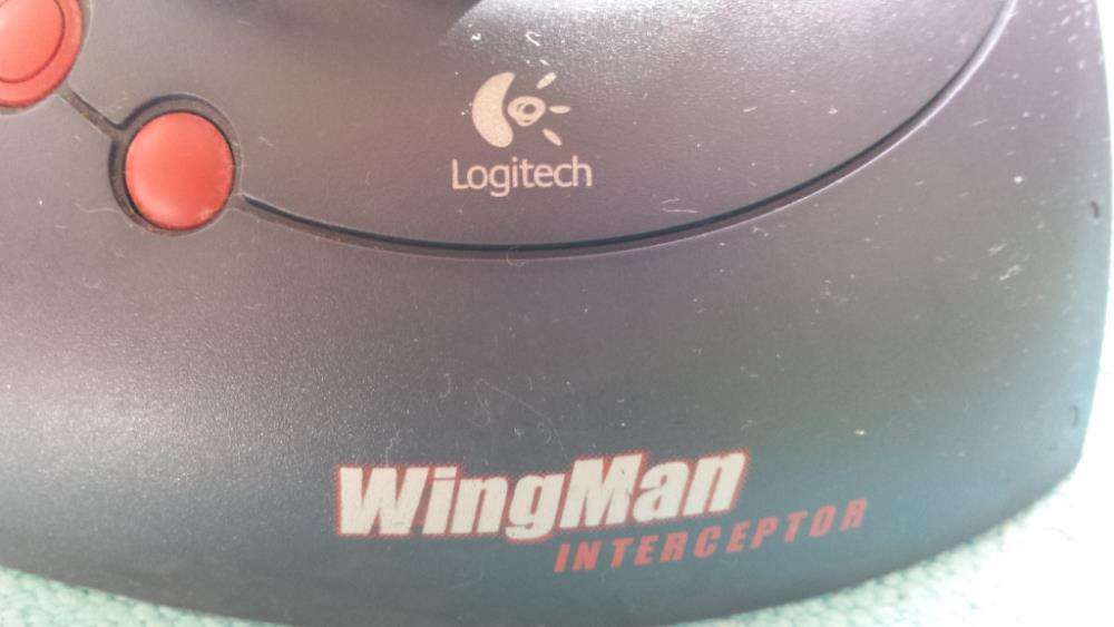 Joystick WingMan da Logitech