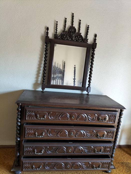 Mobilia de quarto bem gira