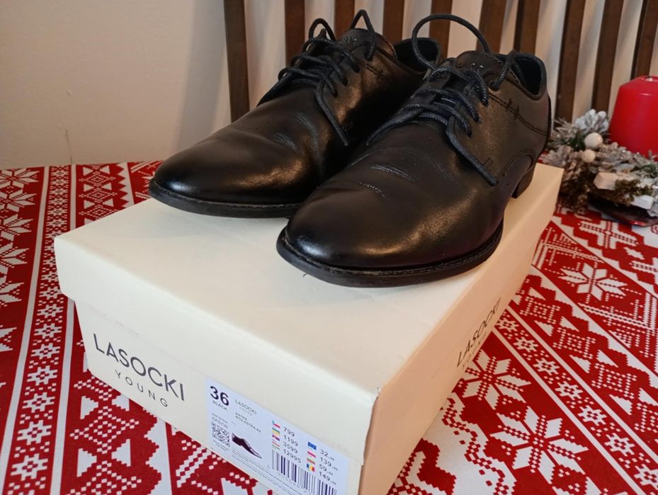 Buty chłopięce do komunii