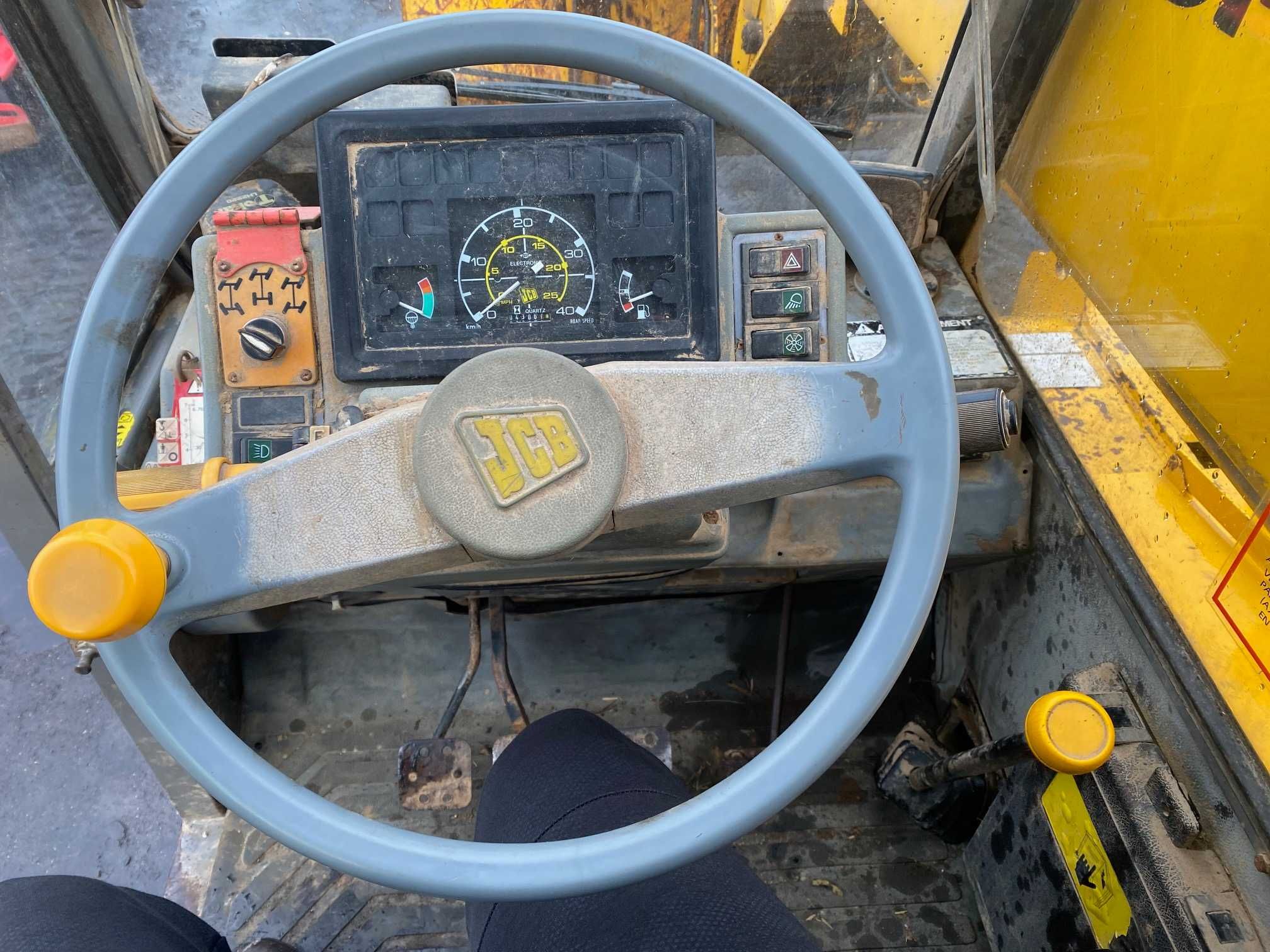 Ładowarka teleskopowa JCB 525-67