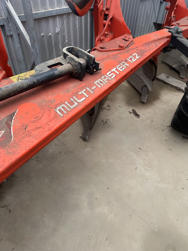 Pług obrotowy kuhn 5 multi master 122