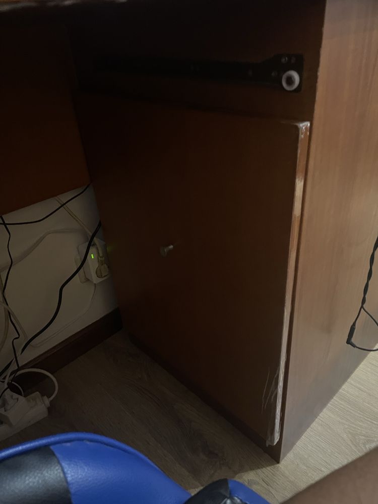 Secretaria de madeira