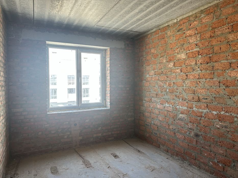 Продам  1-кімнатну квартру в новобудові