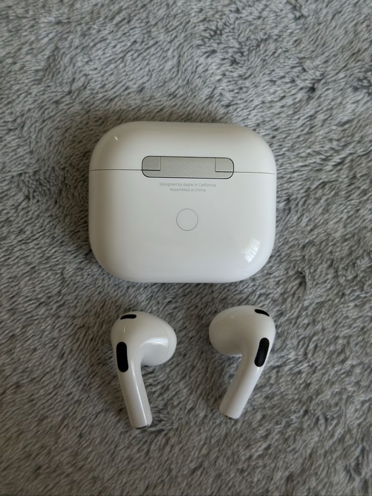 AirPods 3 навушники