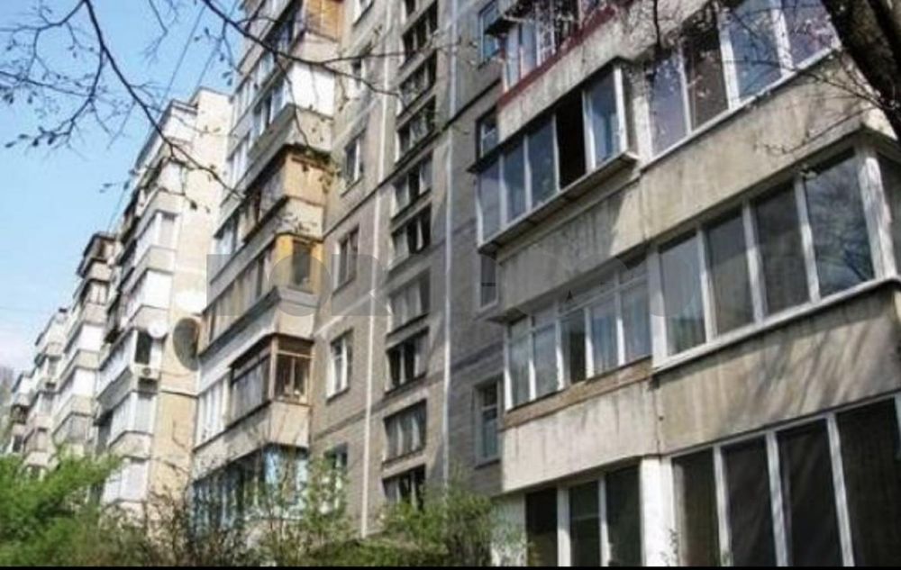 Продаж двохкімнатної квартири по вулиці Романа Ратушного