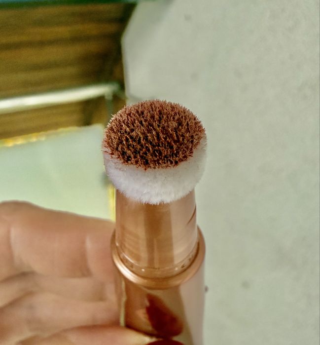 Rozświetlacz Charlotte Tilbury Beauty Light Wand PillowTalk Medium 5ml