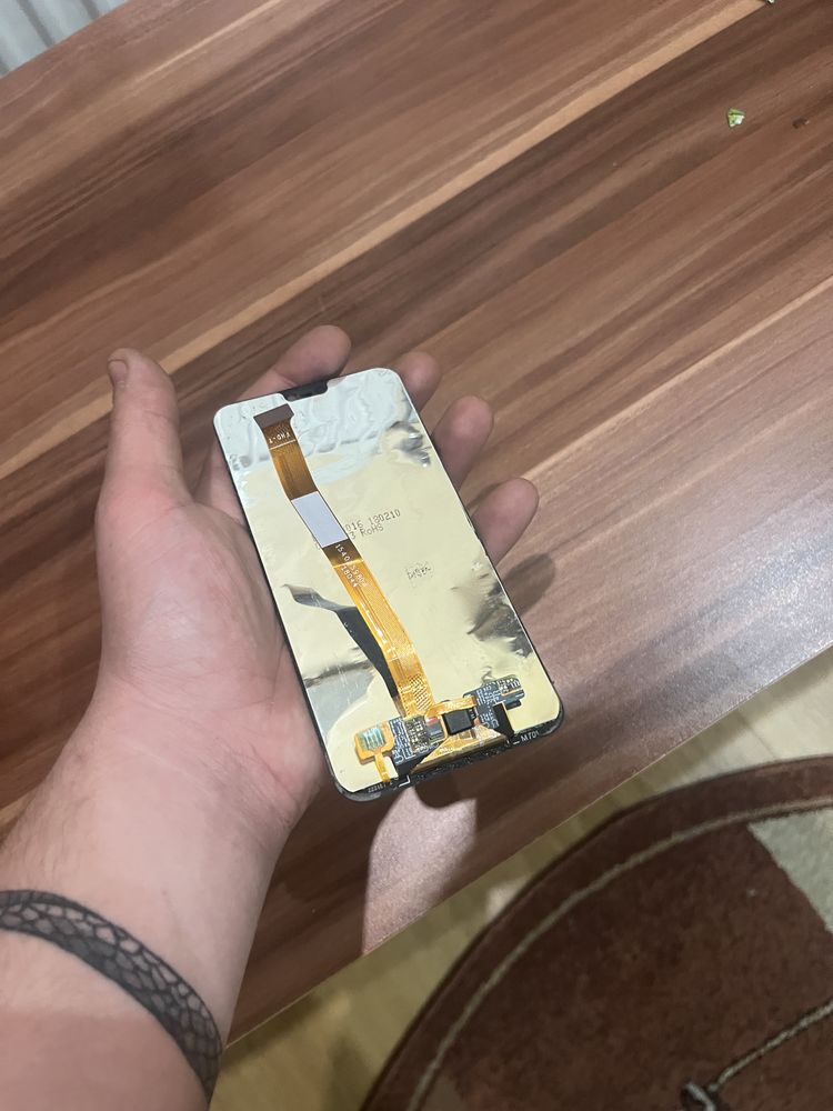 Wyswietlacz z klapka huawei p20 lite