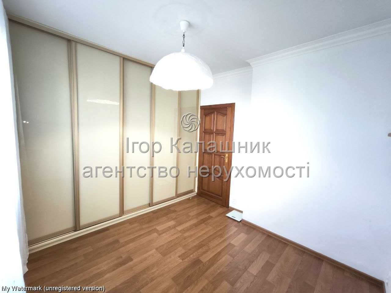 Продаж 3 кімн квартири вул Вербицького, 8А метро Харківська 15хв.пішки