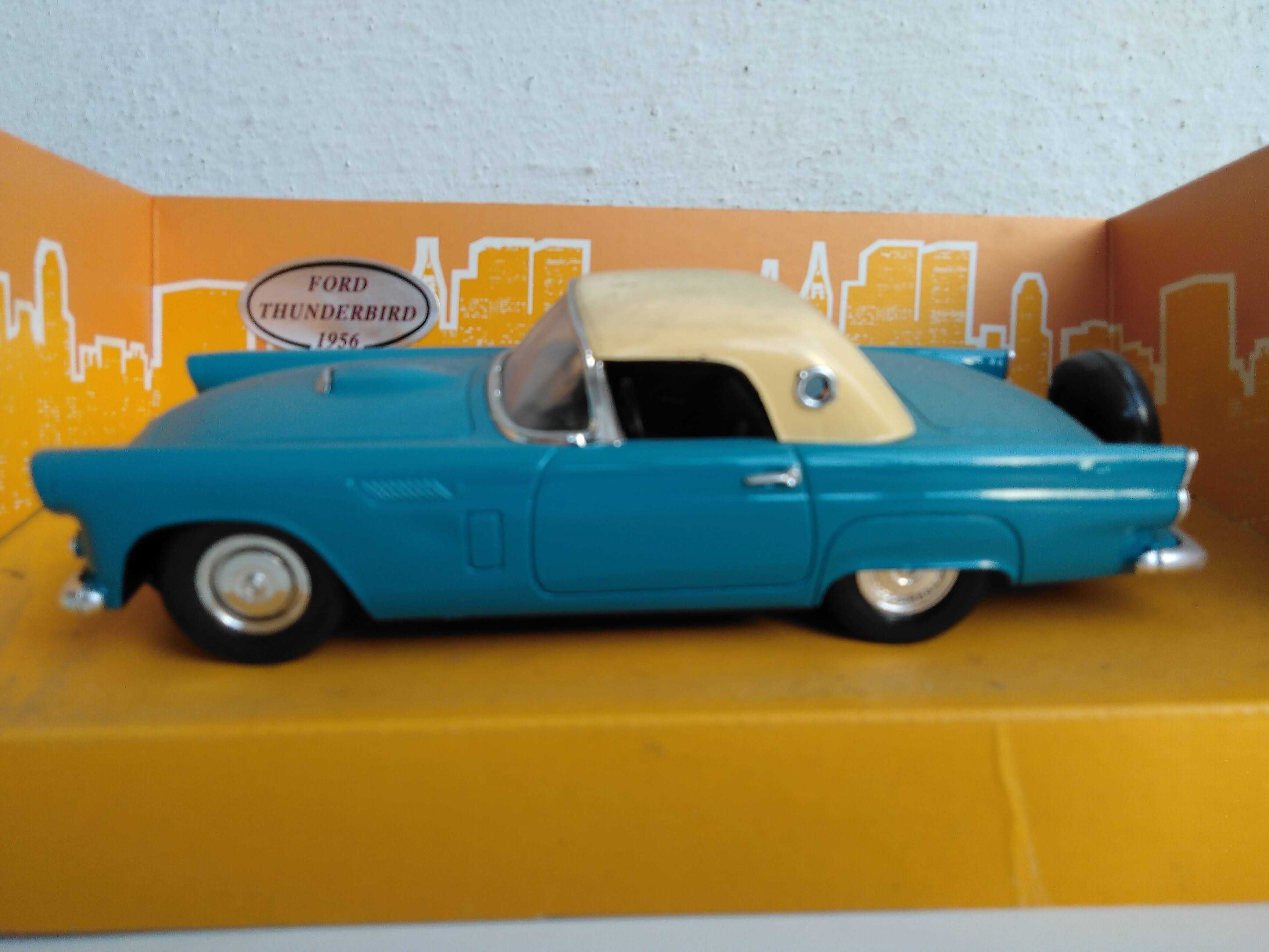 miniatura automóvel: Ford Thunderbird 1956
