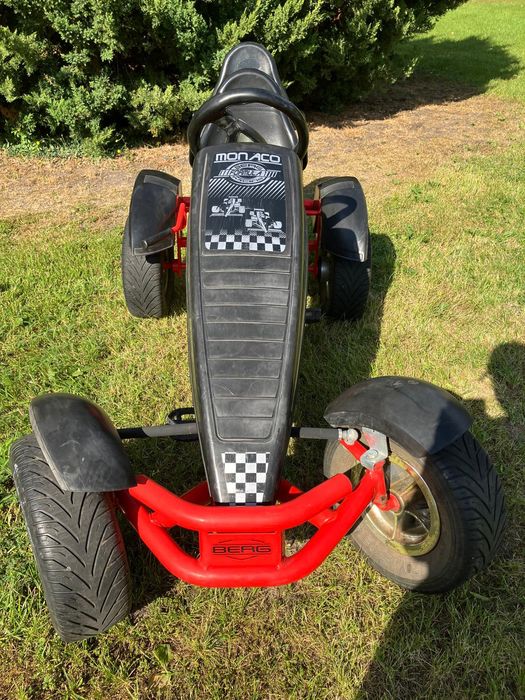 Dwuosobowy Gokart Berg z przyczepką