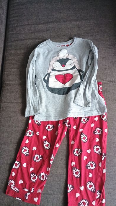 Piżamka  dla dziewczynki 104 zimowa, świąteczna