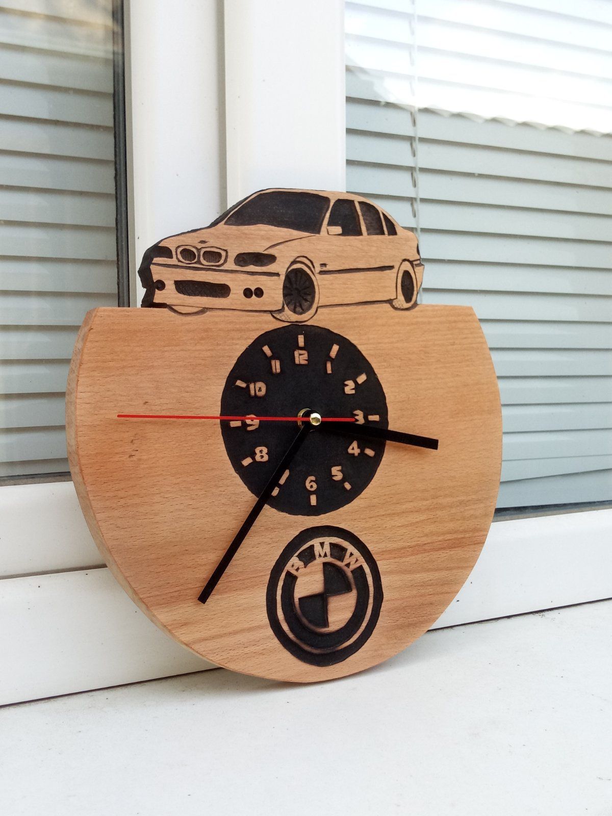 Годинник настінний BMW