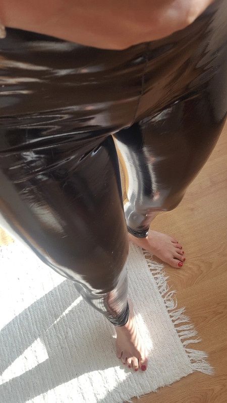 Latex legginsy XL skóra