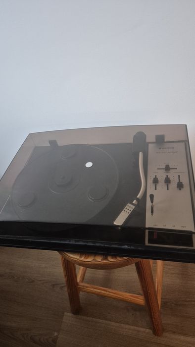 Gramofon model Artur nie działa