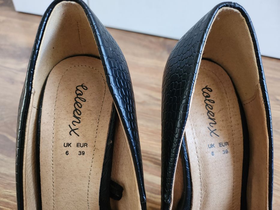 Buty na obcasie rozmiar 39