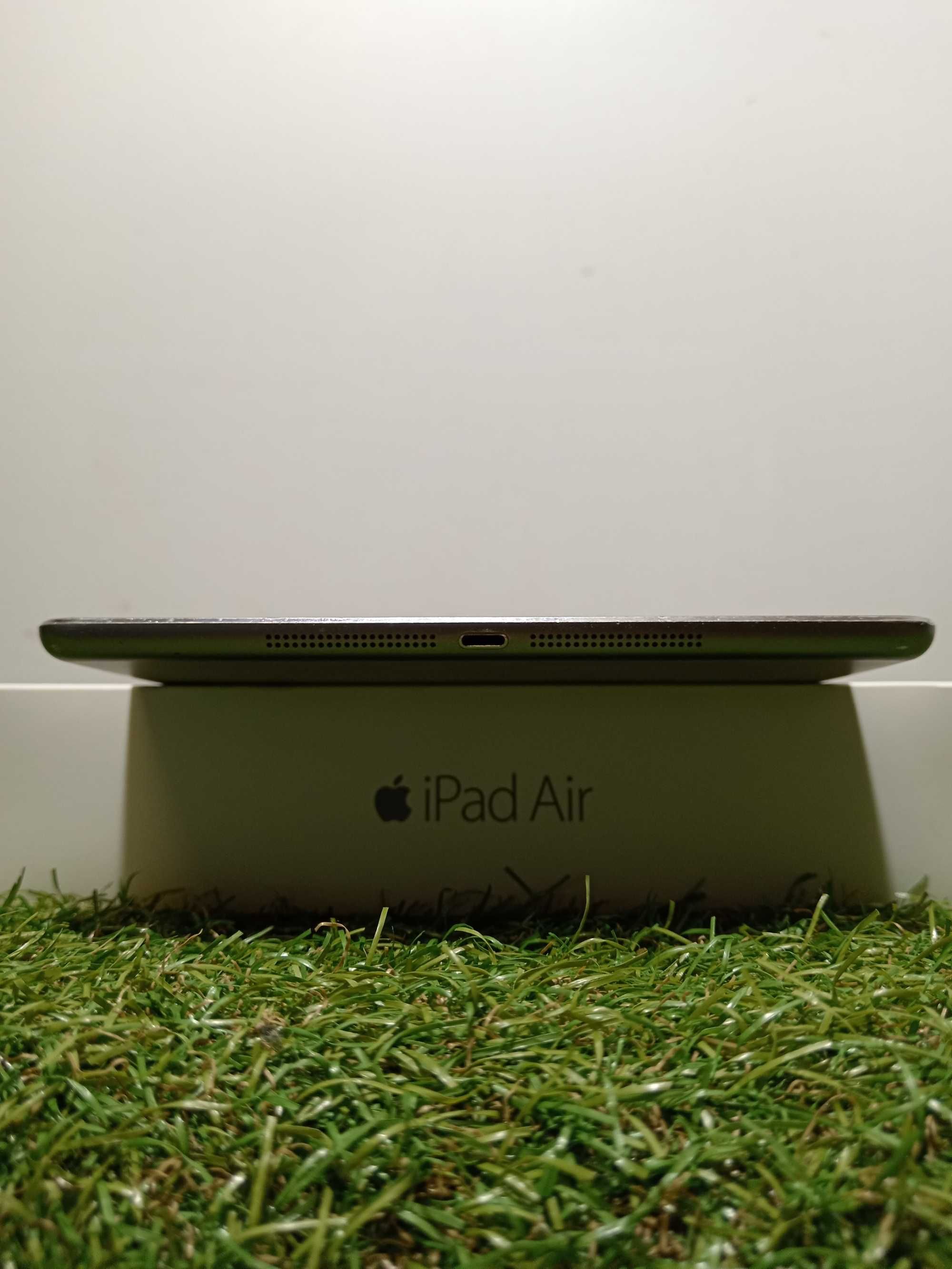 Apple iPad Air 1 (A1474/16 ГБ/Bat 90%) (22)