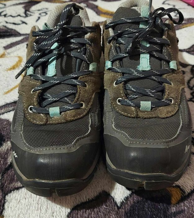 Продам кросивки gore-rex