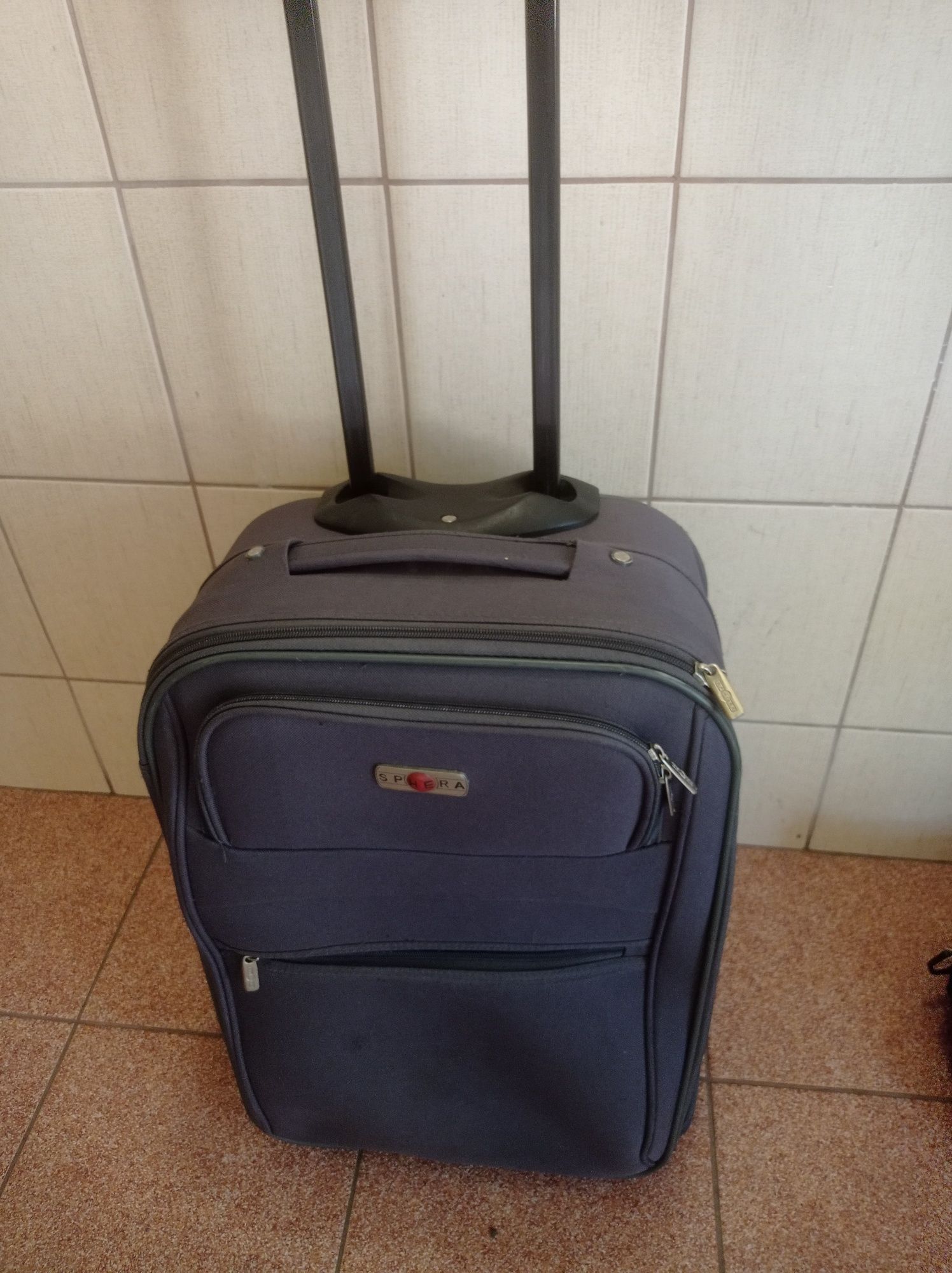 Walizki na sprzedaż stan db