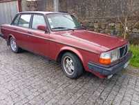 Volvo 244 turbo redblock