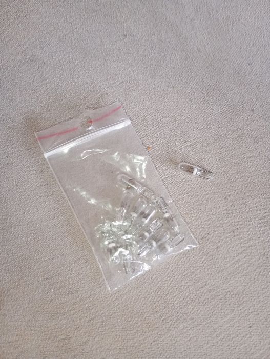 żarówka 12V 1.2W T5 11 szt. zegary tablica rejestracyjna wnętrze