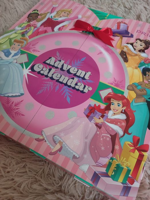 Адвент календар Дісней з косметикою