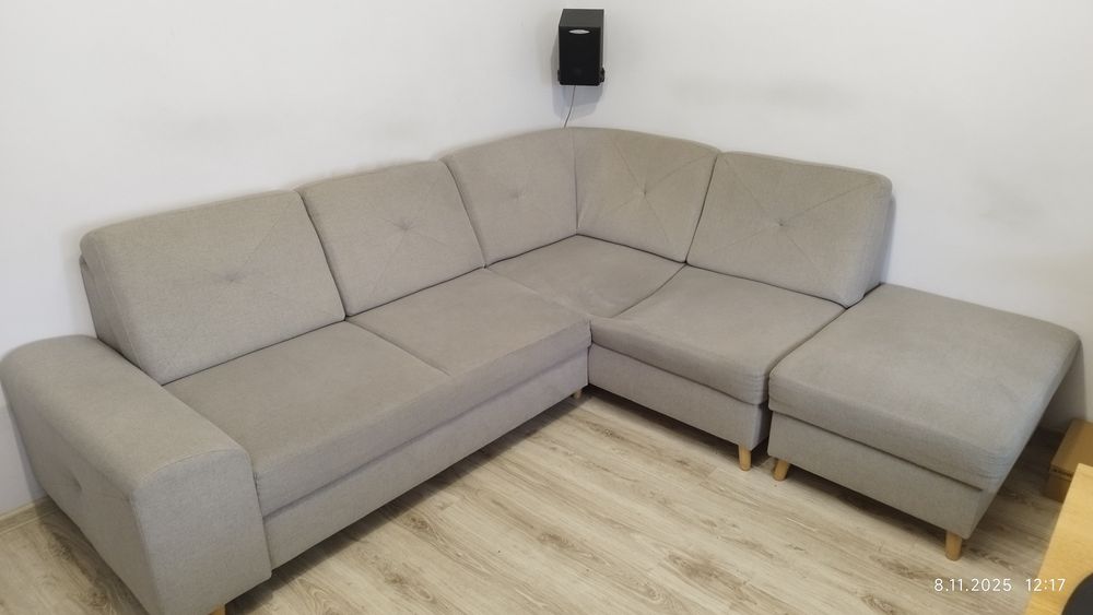 Rogówka, narożnik z funkcją spania uszkodzona