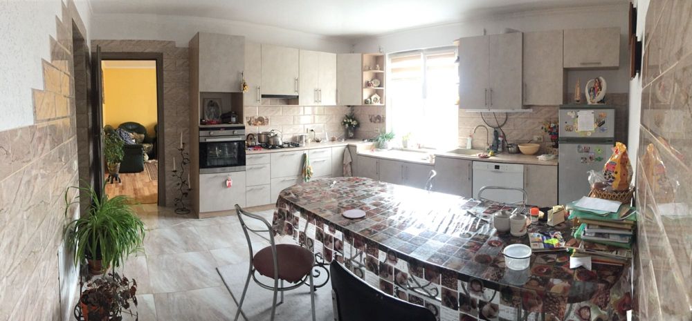 Продам будинок хороше розташування для бізнесу єОселя