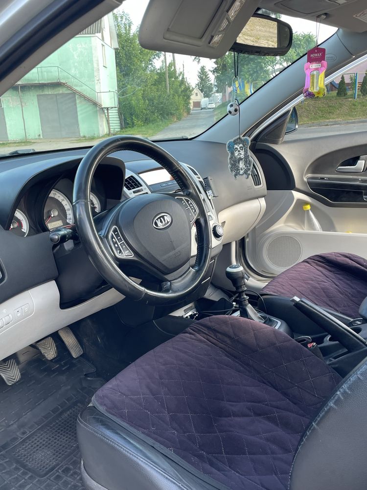 KIA CEED 1.6 crdi