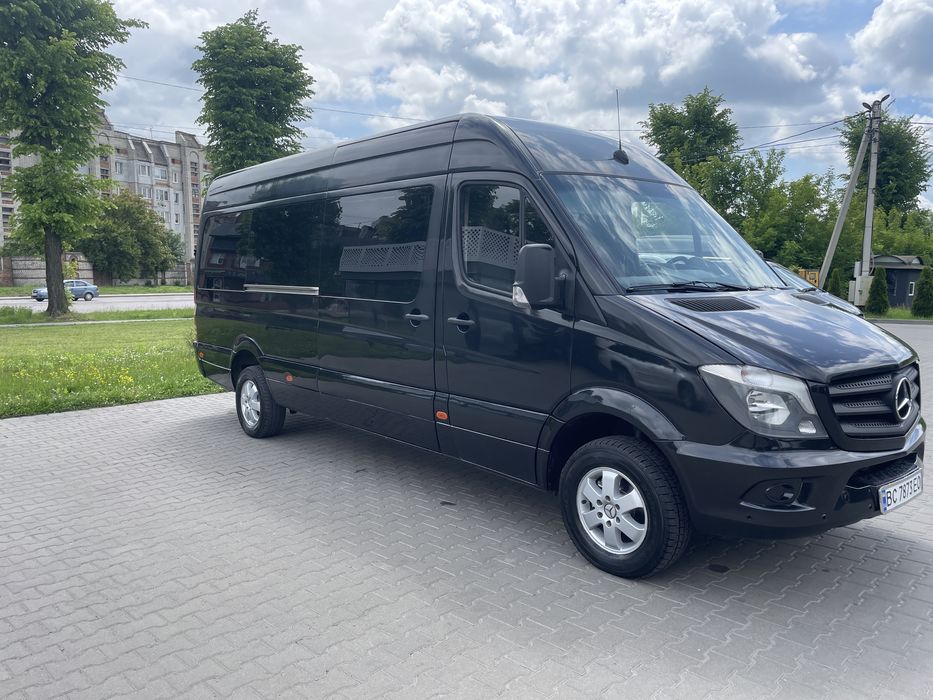 Автобус Пасажирські перевезення замовлення автобуса