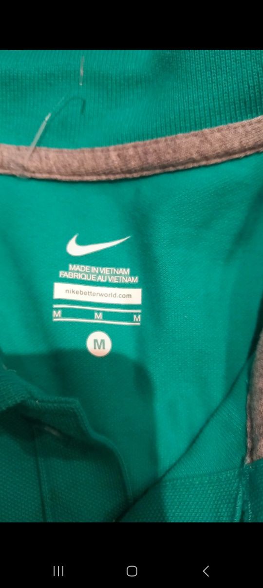 Polo Nike rozm.M  szer. 86 cm dł.67cm.
