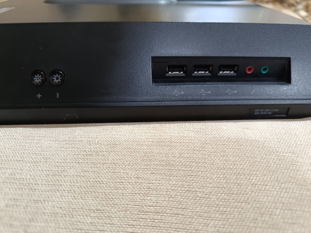 Lenovo ThinkCentre A70z All-In-One