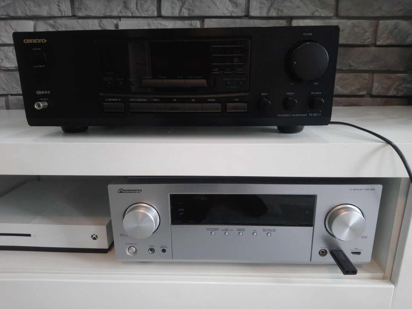 Amplituner stereo Onkyo RDS mało używany