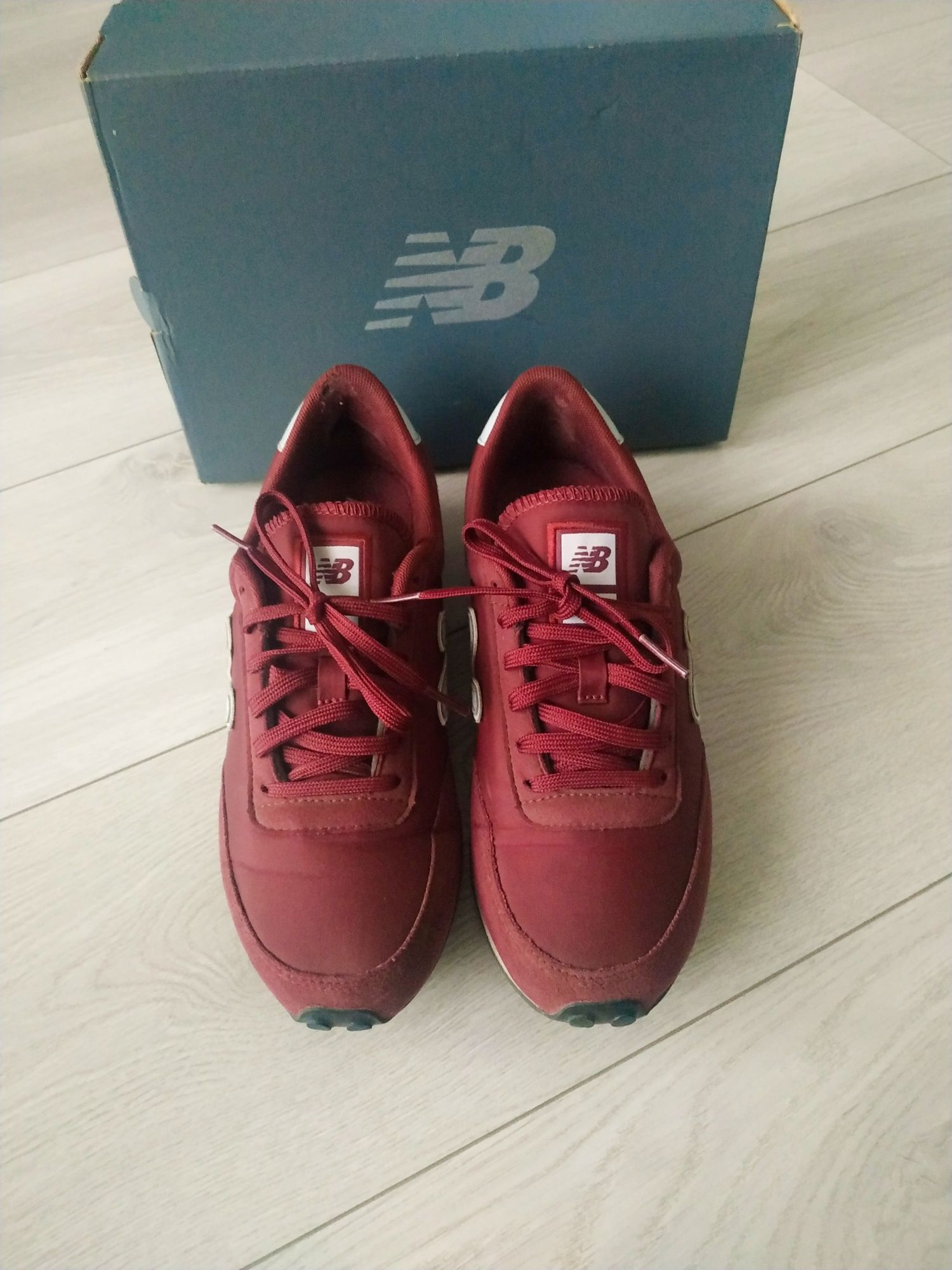 New Balance bordowe damskie