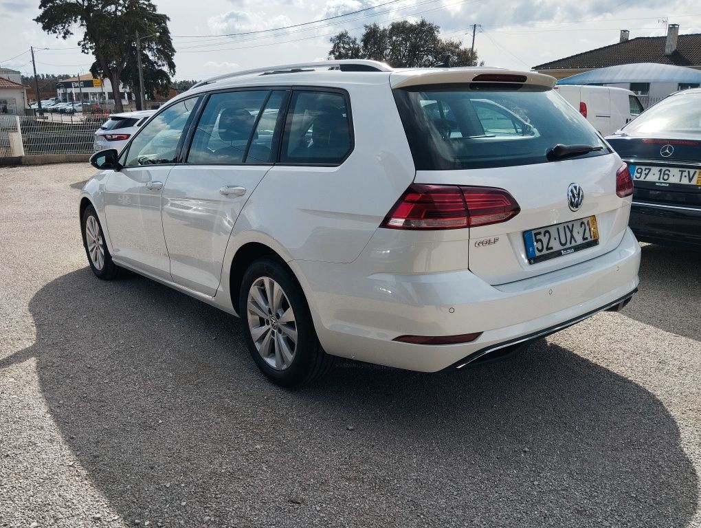 VW Golf variant 1.6 TDI Branco Pérola