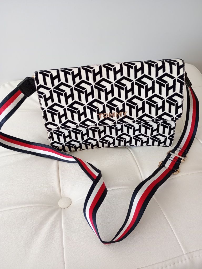 Torebka Tommy Hilfiger