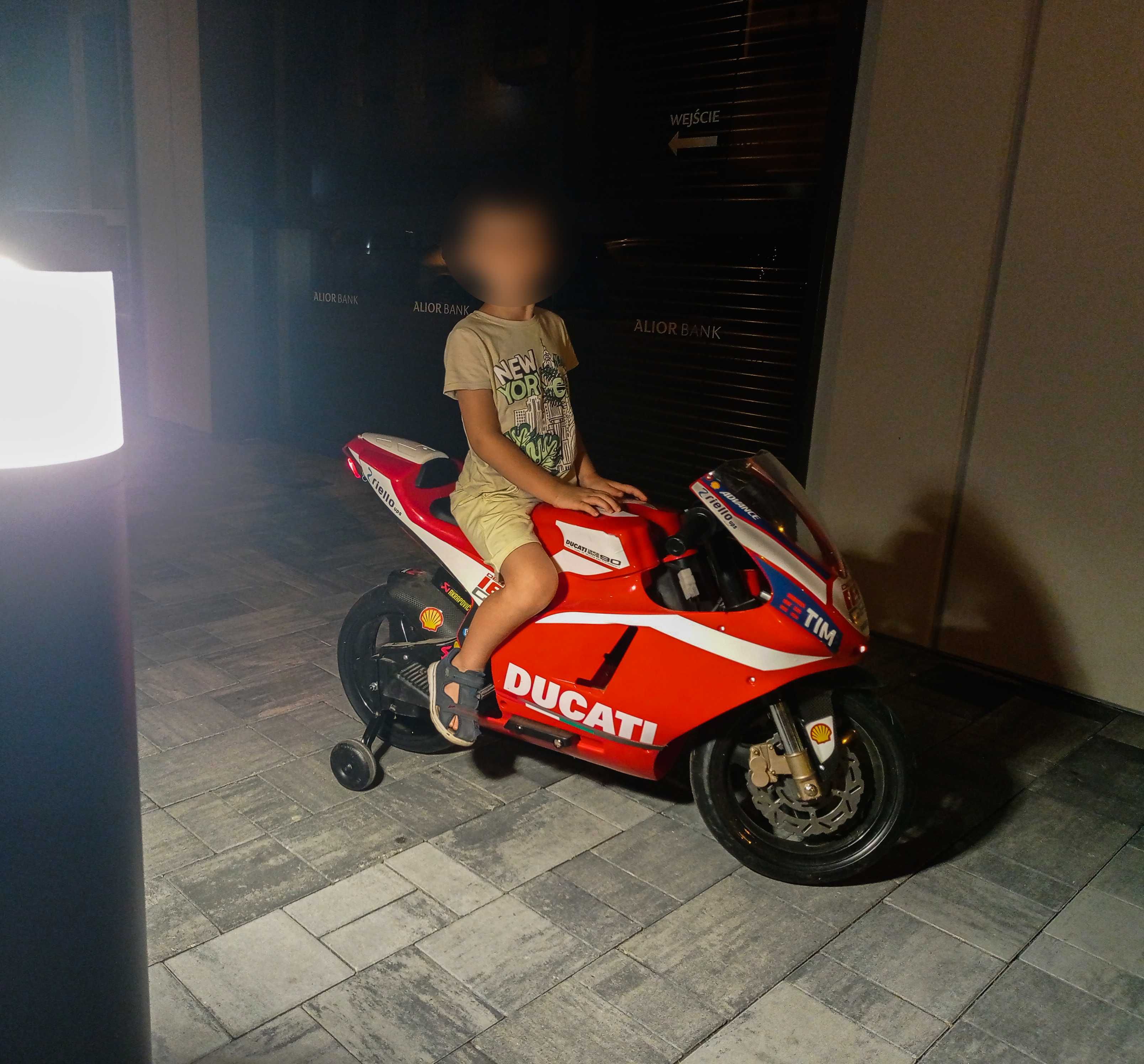 Motor dla dziecka 3+ DUCATI Desmosedici elektryczny