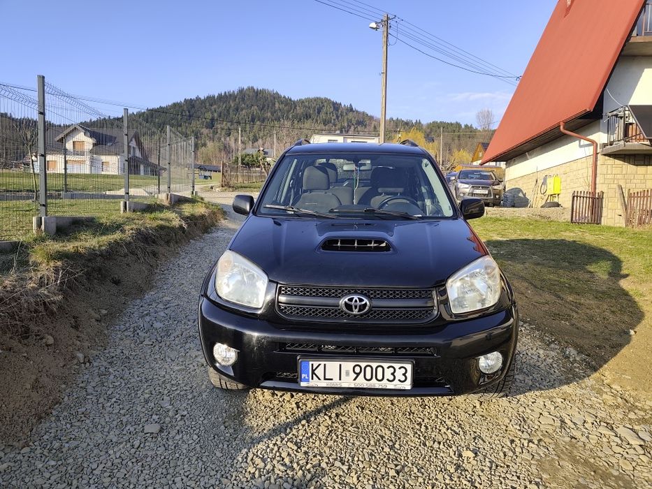 Toyota RAV4 2004r polift z Włoch zdrowa bez rdzy  2.0 D4D  4x4 diesel