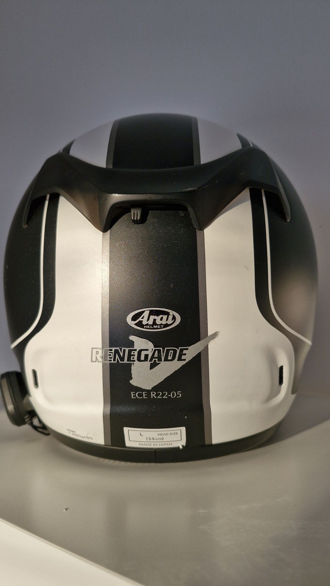 Kask integralny  ARAI Renegate