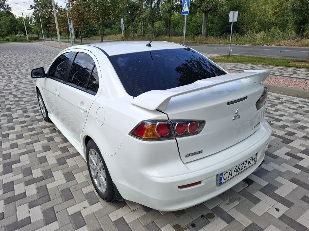 Mitsubishi Lancer X 2013