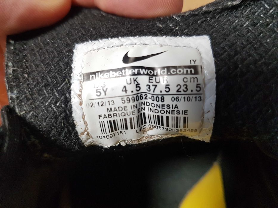 Buty piłkarskie korki lanki Nike hypervenom rozm.37,5