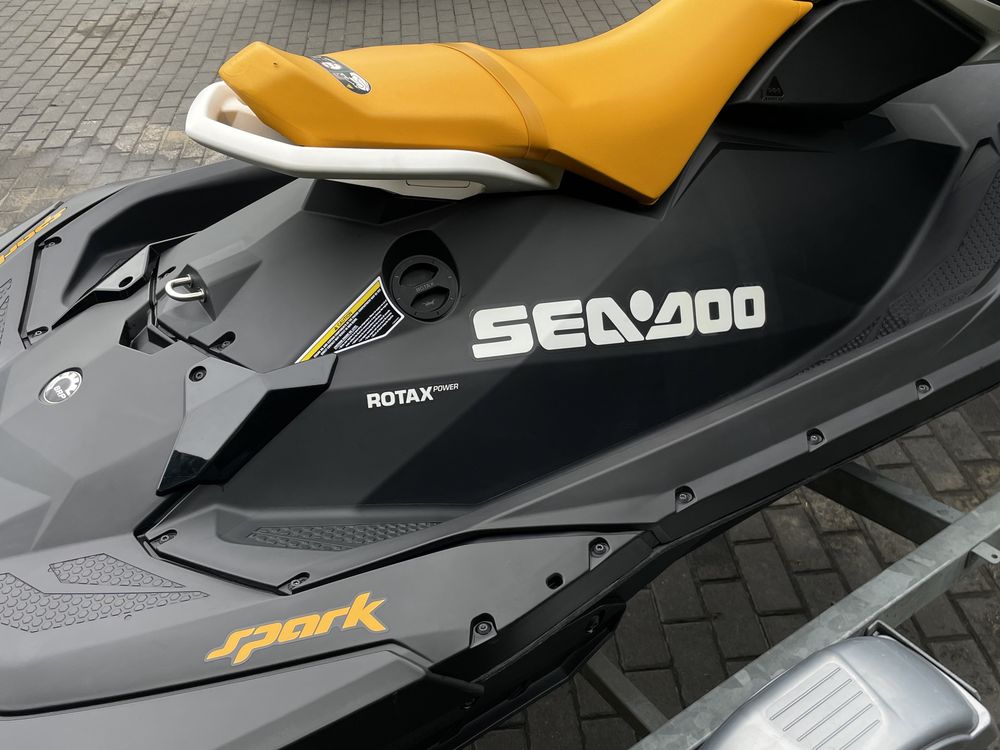 Skuter wodny SeaDoo Spark 60 KM 11 mth 2021r jak nowy