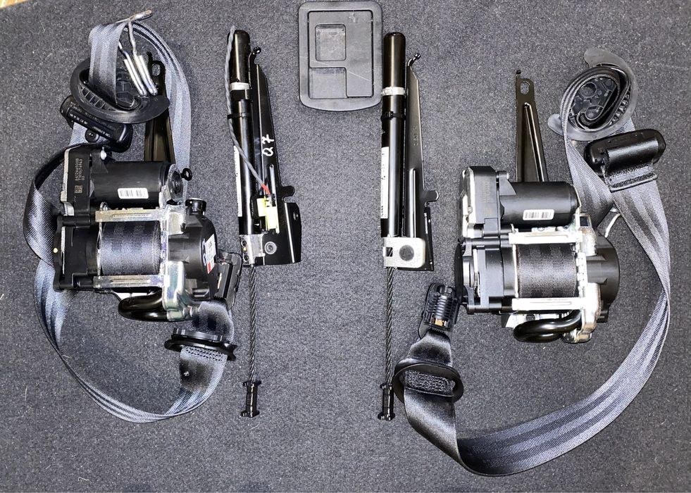 Ремінь пасок безпеки натягувач audi q7 4m airbag передгій задній