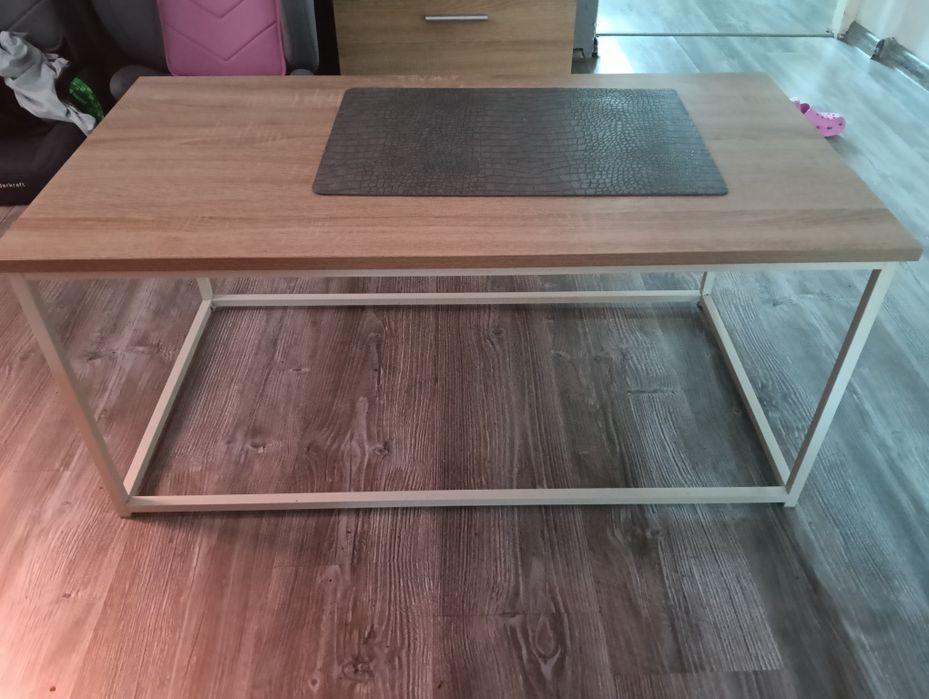 Stolik kawowy drewniany