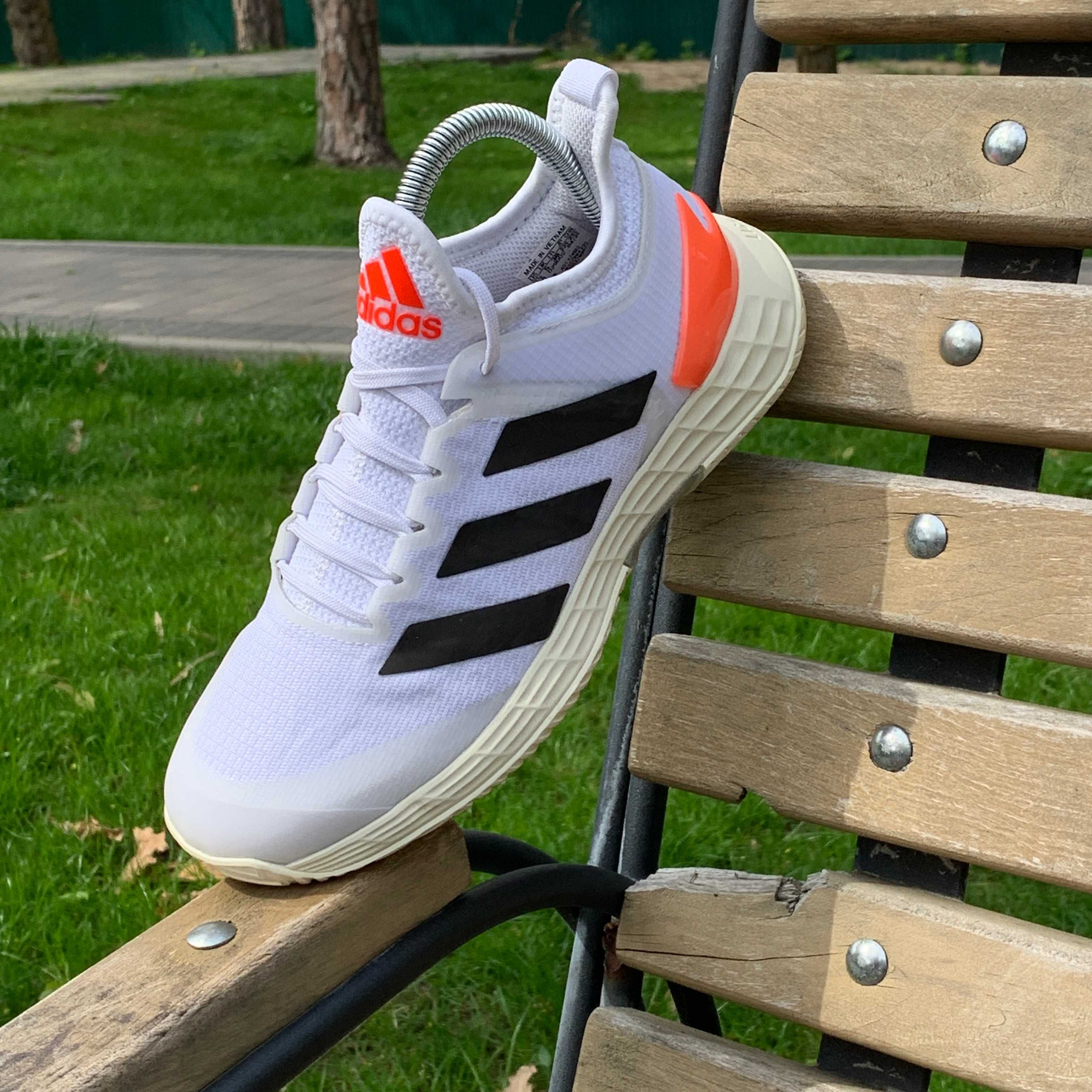 Adidas adizero ubersonic 4