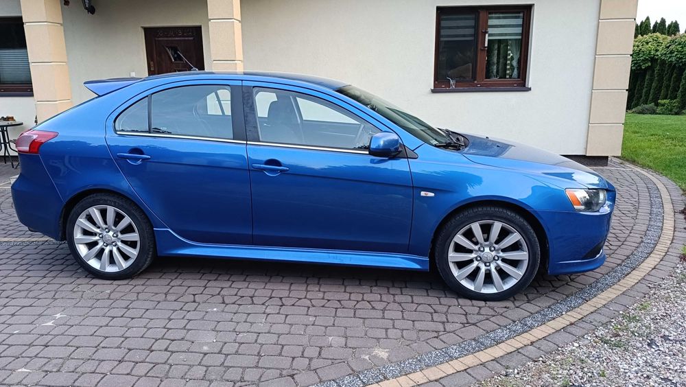 Mitsubishi Lancer