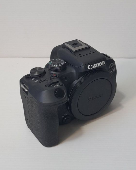 Canon EOS R10 (nova)