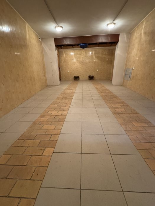 Продам дуже теплий гараж біля озера Чеха.