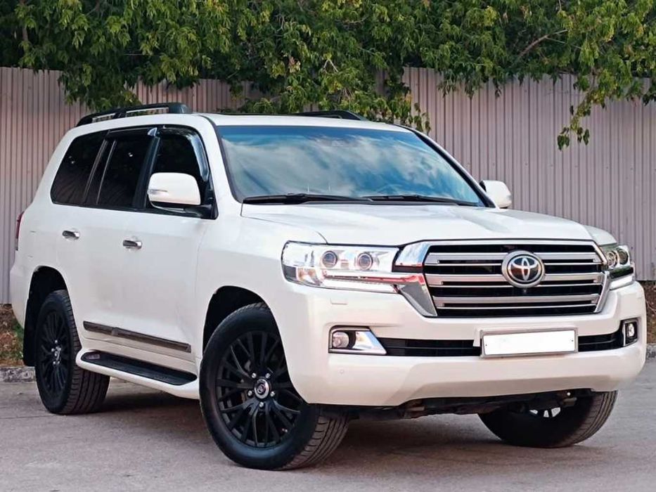 Рестайлінг Toyota Land Cruiser 200, комплект обвісу LC 200, 2016+