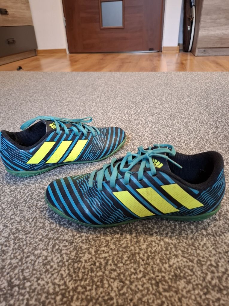 Halówki Adidas Nemeziz rozmiar 38